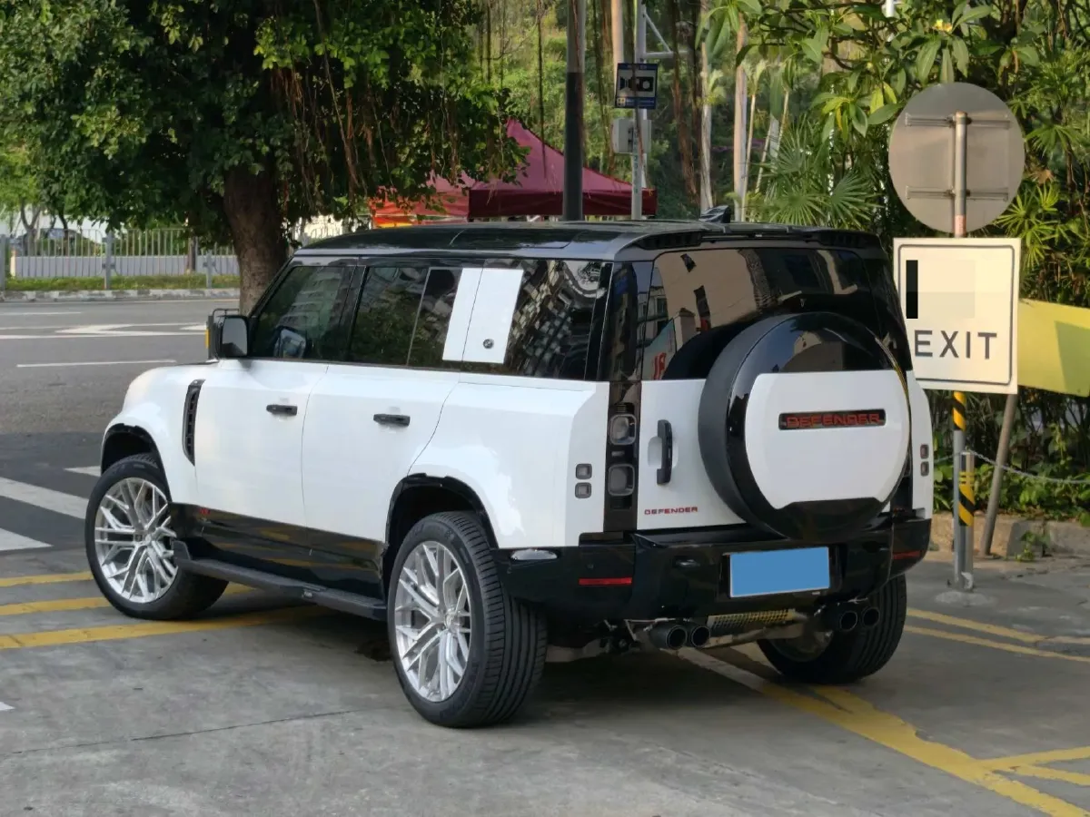 2024 Land Rover Defender 5.0T 525HP V8 8AT,autocango,china used car exporter,china ev exporter,chinese used car exporter,chinese used ev exporter