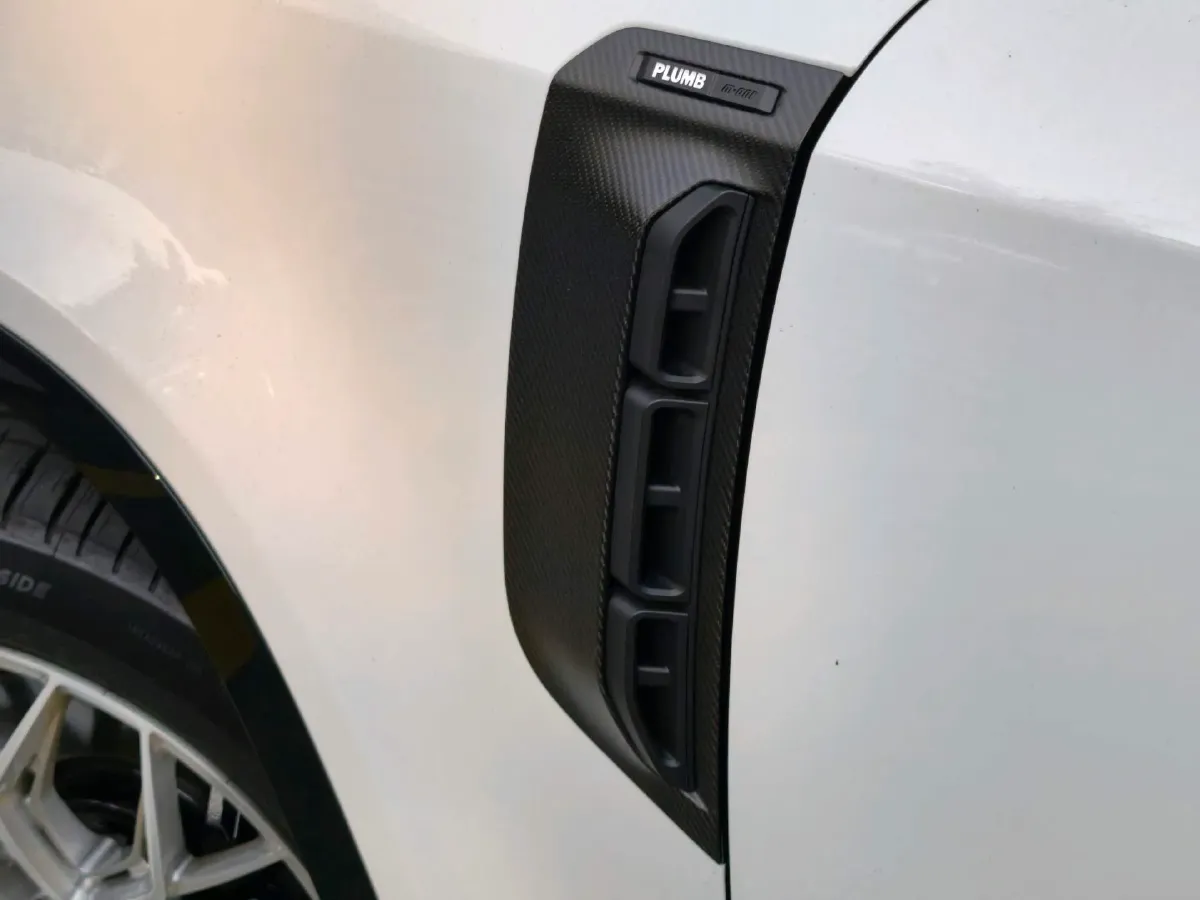 2024 Land Rover Defender 5.0T 525HP V8 8AT,autocango,china used car exporter,china ev exporter,chinese used car exporter,chinese used ev exporter