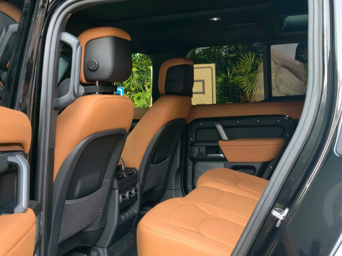 2024 Land Rover Defender 5.0T 525HP V8 8AT,autocango,china used car exporter,china ev exporter,chinese used car exporter,chinese used ev exporter