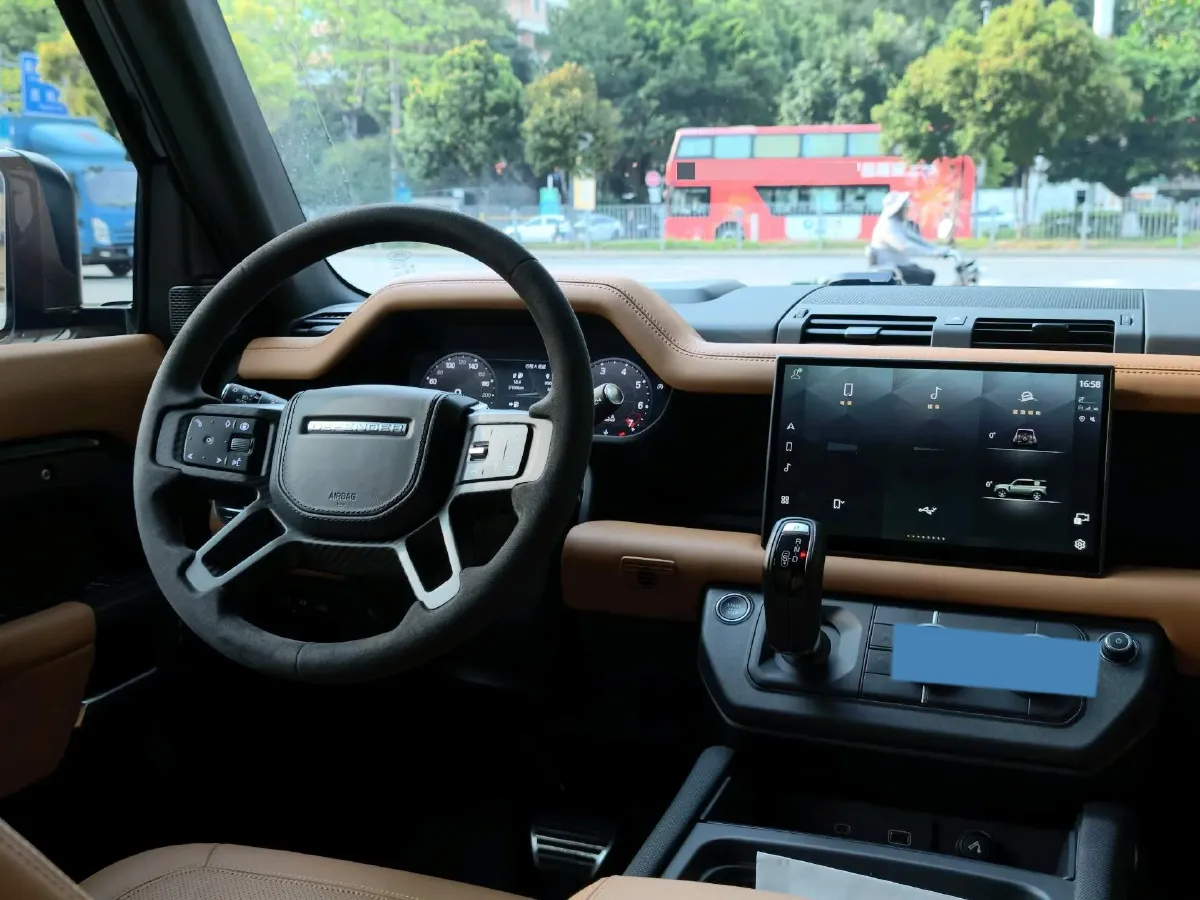 2024 Land Rover Defender 5.0T 525HP V8 8AT,autocango,china used car exporter,china ev exporter,chinese used car exporter,chinese used ev exporter