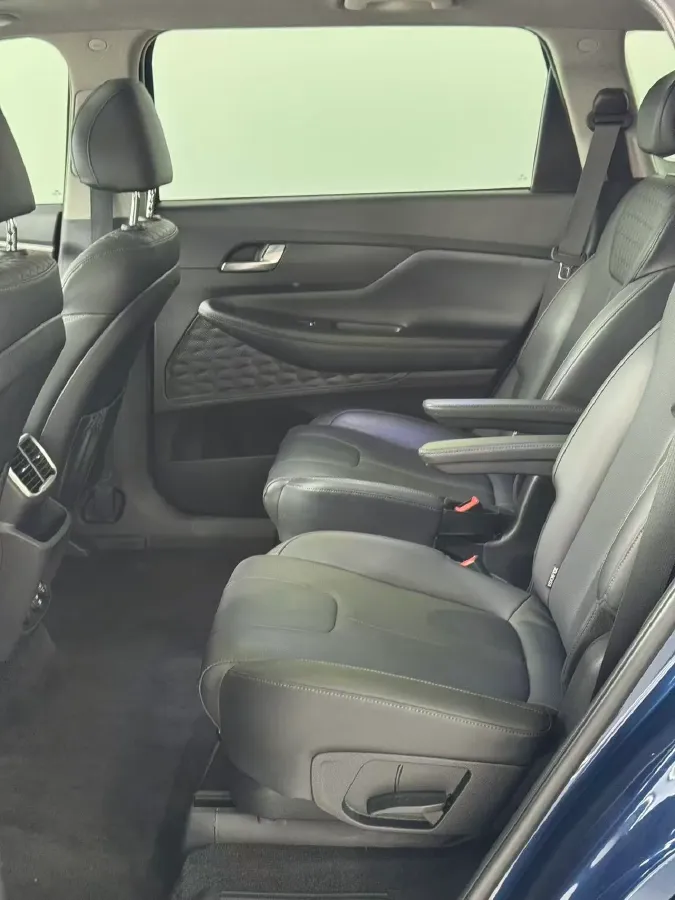 2019 Hyundai Santafe 2.0T 240HP L4 8AT,autocango,china used car exporter,china ev exporter,chinese used car exporter,chinese used ev exporter