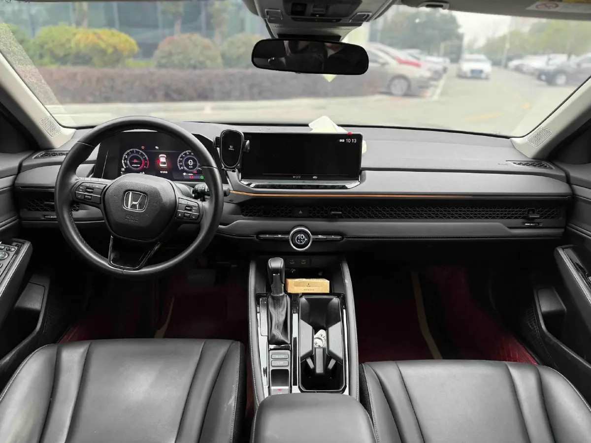 2025 Honda Accord 1.5T 192HP L4 CVT,autocango,china used car exporter,china ev exporter,chinese used car exporter,chinese used ev exporter