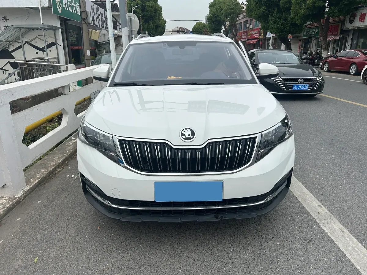 2021 Skoda Kamiq 1.5L 112HP L4 6AT,autocango,china used car exporter,china ev exporter,chinese used car exporter,chinese used ev exporter