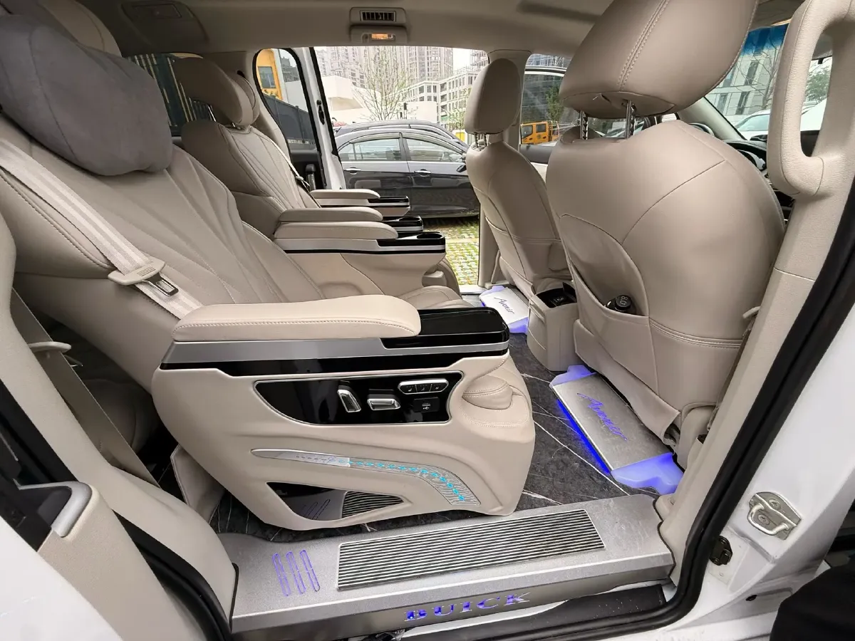 2023 Buick GL8 2.0T 237HP L4 9AT,autocango,china used car exporter,china ev exporter,chinese used car exporter,chinese used ev exporter