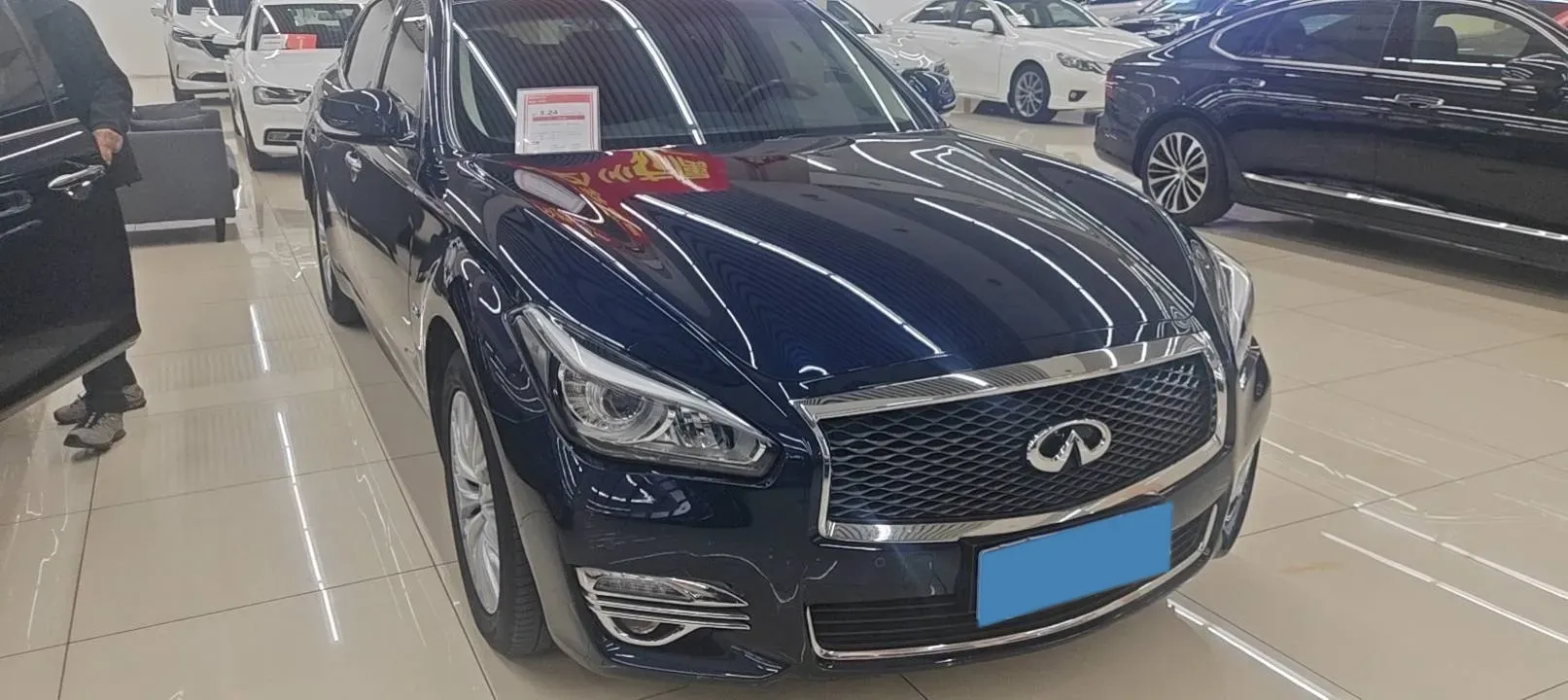 2019 Infiniti Q70 2.0T 211HP L4 7AT,autocango,china used car exporter,china ev exporter,chinese used car exporter,chinese used ev exporter