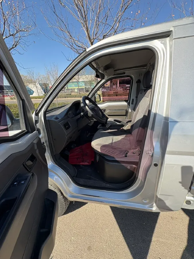 2019 WuLing RongGuang New Truck 1.8L 133HP L4 5MT,autocango,china used car exporter,china ev exporter,chinese used car exporter,chinese used ev exporter