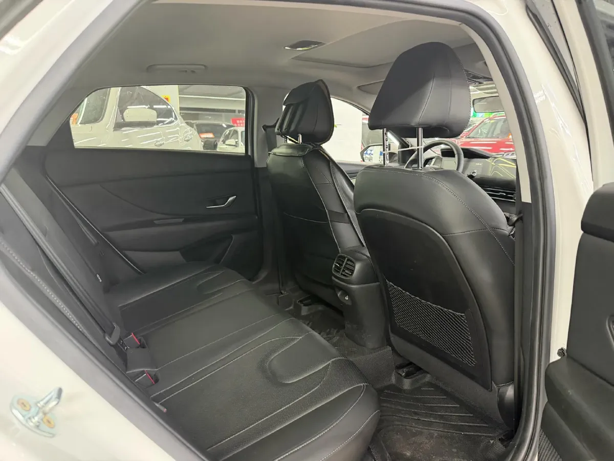 2022 Hyundai Elantra 1.5L 115HP L4 CVT,autocango,china used car exporter,china ev exporter,chinese used car exporter,chinese used ev exporter