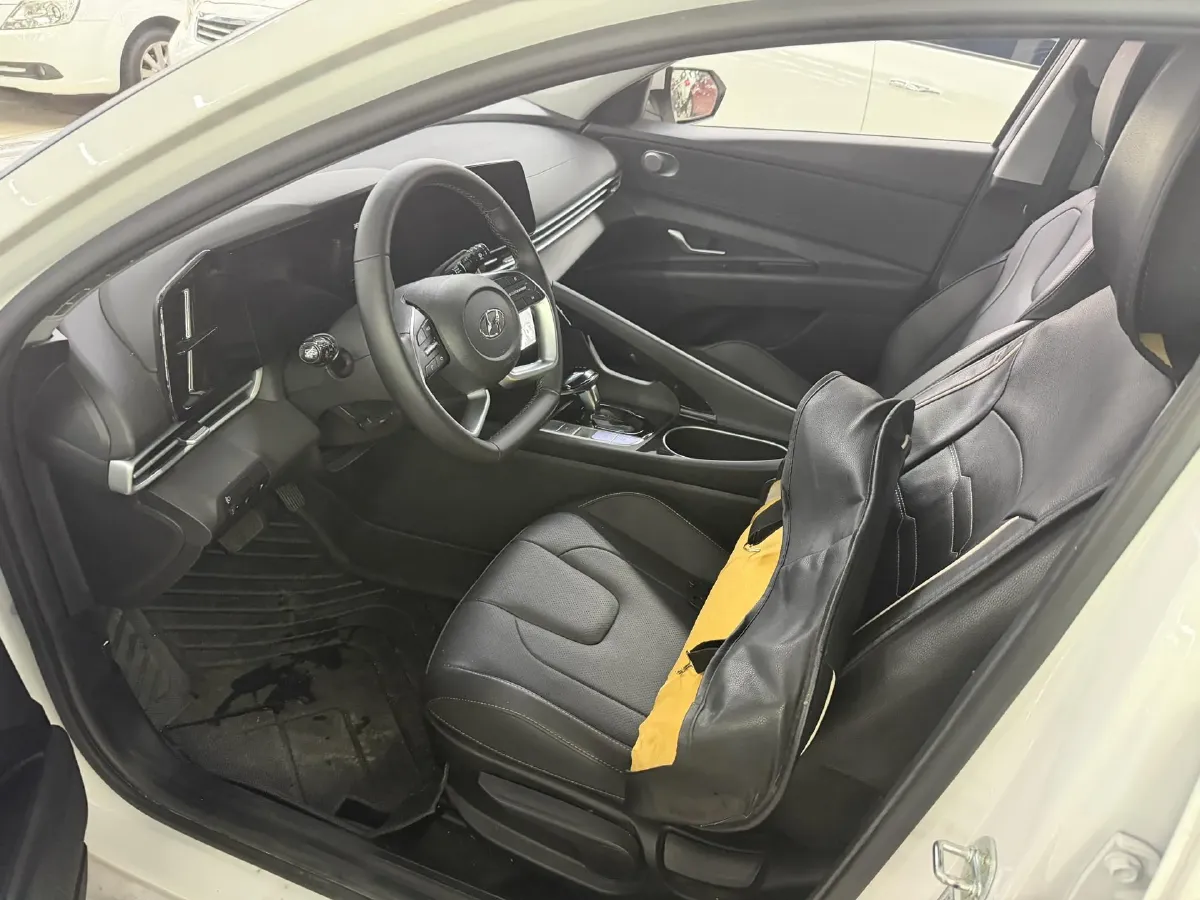 2022 Hyundai Elantra 1.5L 115HP L4 CVT,autocango,china used car exporter,china ev exporter,chinese used car exporter,chinese used ev exporter