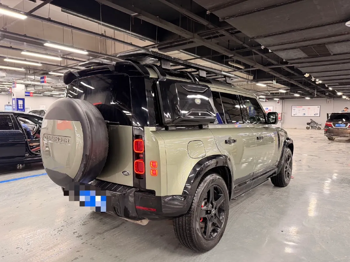 2021 Land Rover Defender 3.0T 400HP L6 8AT,autocango,china used car exporter,china ev exporter,chinese used car exporter,chinese used ev exporter