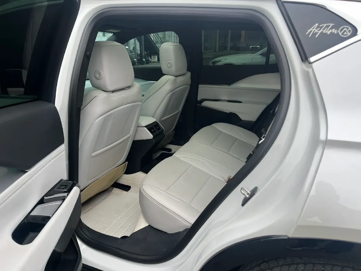 2023 Cadillac GT4 1.5T 211HP L4 9AT,autocango,china used car exporter,china ev exporter,chinese used car exporter,chinese used ev exporter