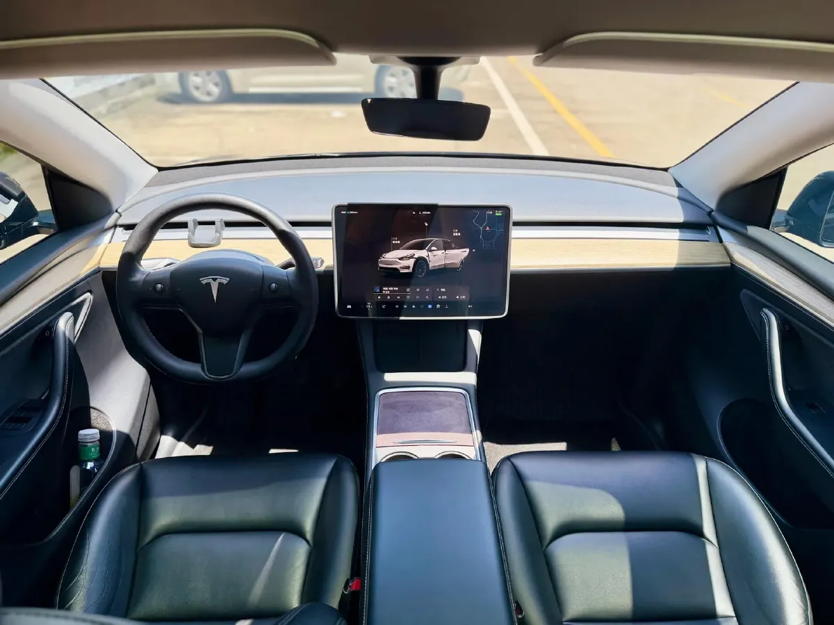 2022 Tesla Model Y BEV 60KWH,autocango,china used car exporter,china ev exporter,chinese used car exporter,chinese used ev exporter