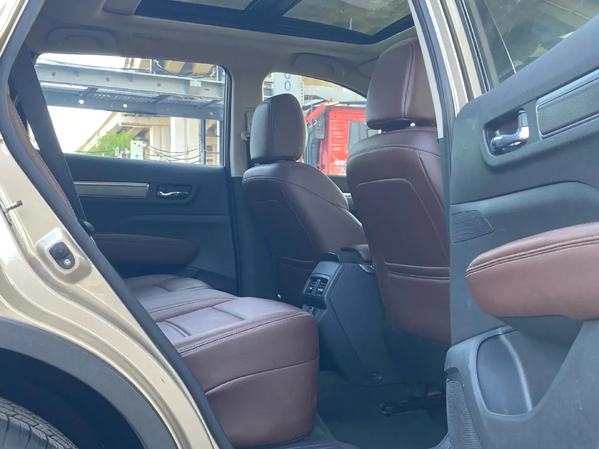 2017 Renault Koleos 2.5L 186HP L4 CVT,autocango,china used car exporter,china ev exporter,chinese used car exporter,chinese used ev exporter