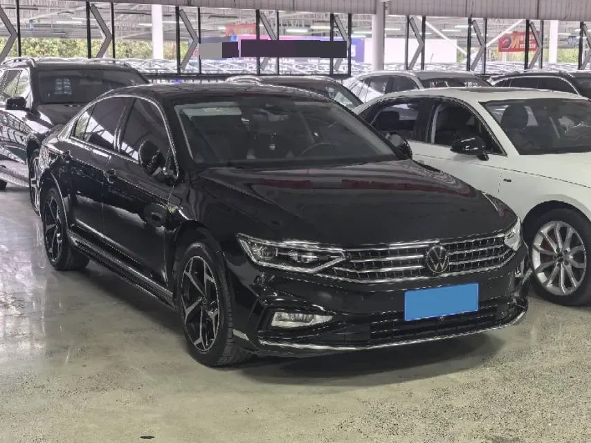 2023 Volkswagen Magotan 2.0T 186HP L4 7DCT,autocango,china used car exporter,china ev exporter,chinese used car exporter,chinese used ev exporter