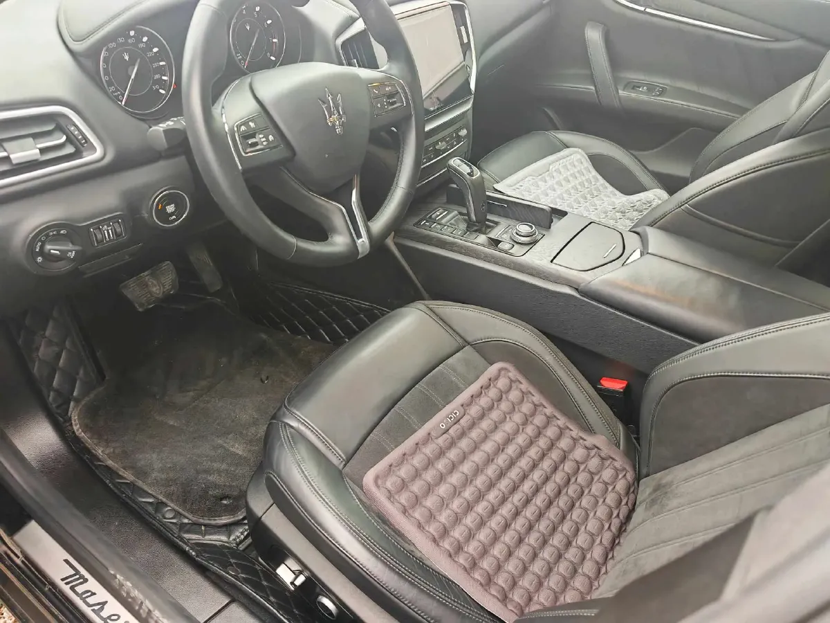 2022 Audi Q7 2.0T 245HP L4 8AT,autocango,china used car exporter,china ev exporter,chinese used car exporter,chinese used ev exporter