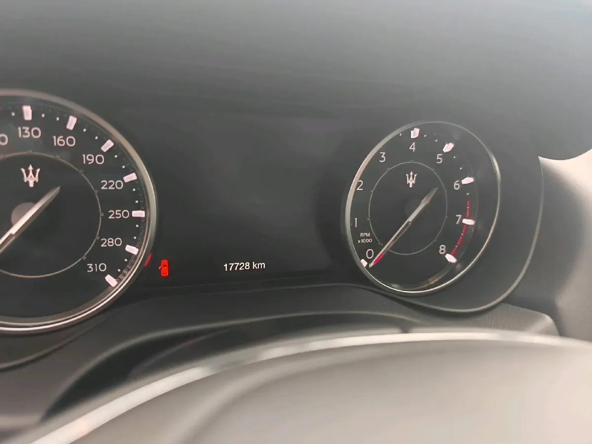 2022 Audi Q7 2.0T 245HP L4 8AT,autocango,china used car exporter,china ev exporter,chinese used car exporter,chinese used ev exporter