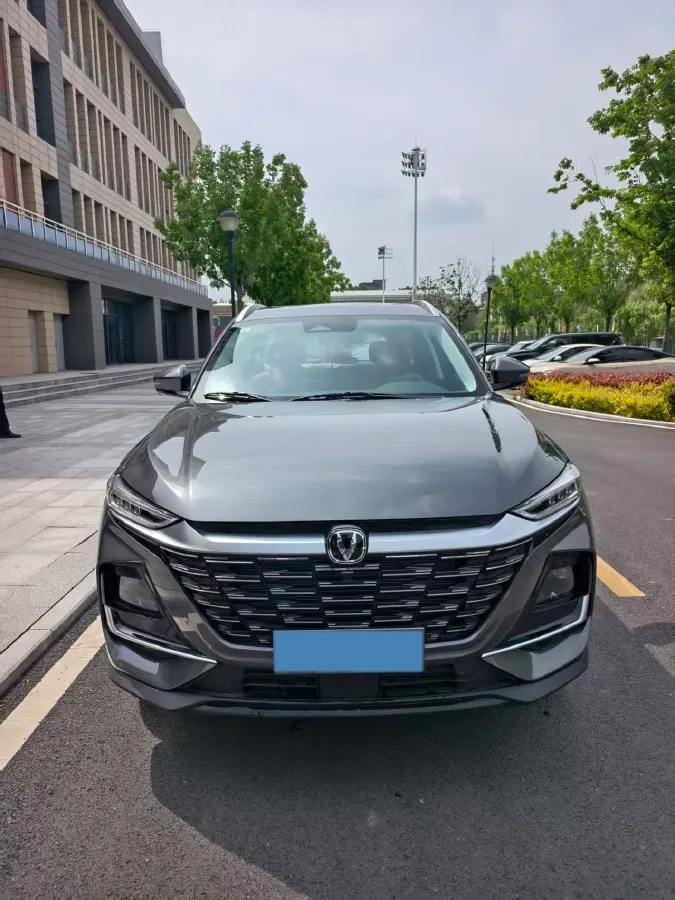 2026 ChangAn CS75 1.5T 192HP L4 7DCT,autocango,china used car exporter,china ev exporter,chinese used car exporter,chinese used ev exporter