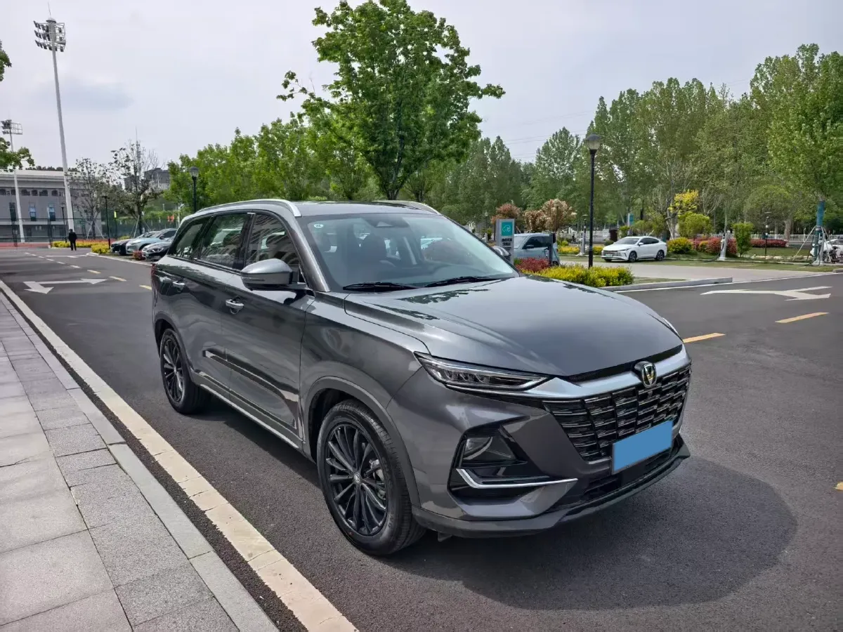 2026 ChangAn CS75 1.5T 192HP L4 7DCT,autocango,china used car exporter,china ev exporter,chinese used car exporter,chinese used ev exporter
