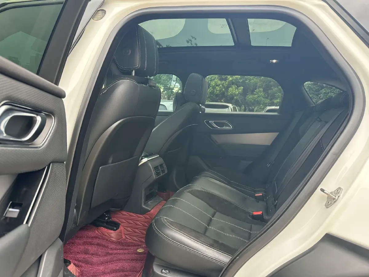 2018 Land Rover Range Rover Velar 2.0T 300HP L4 8AT,autocango,china used car exporter,china ev exporter,chinese used car exporter,chinese used ev exporter