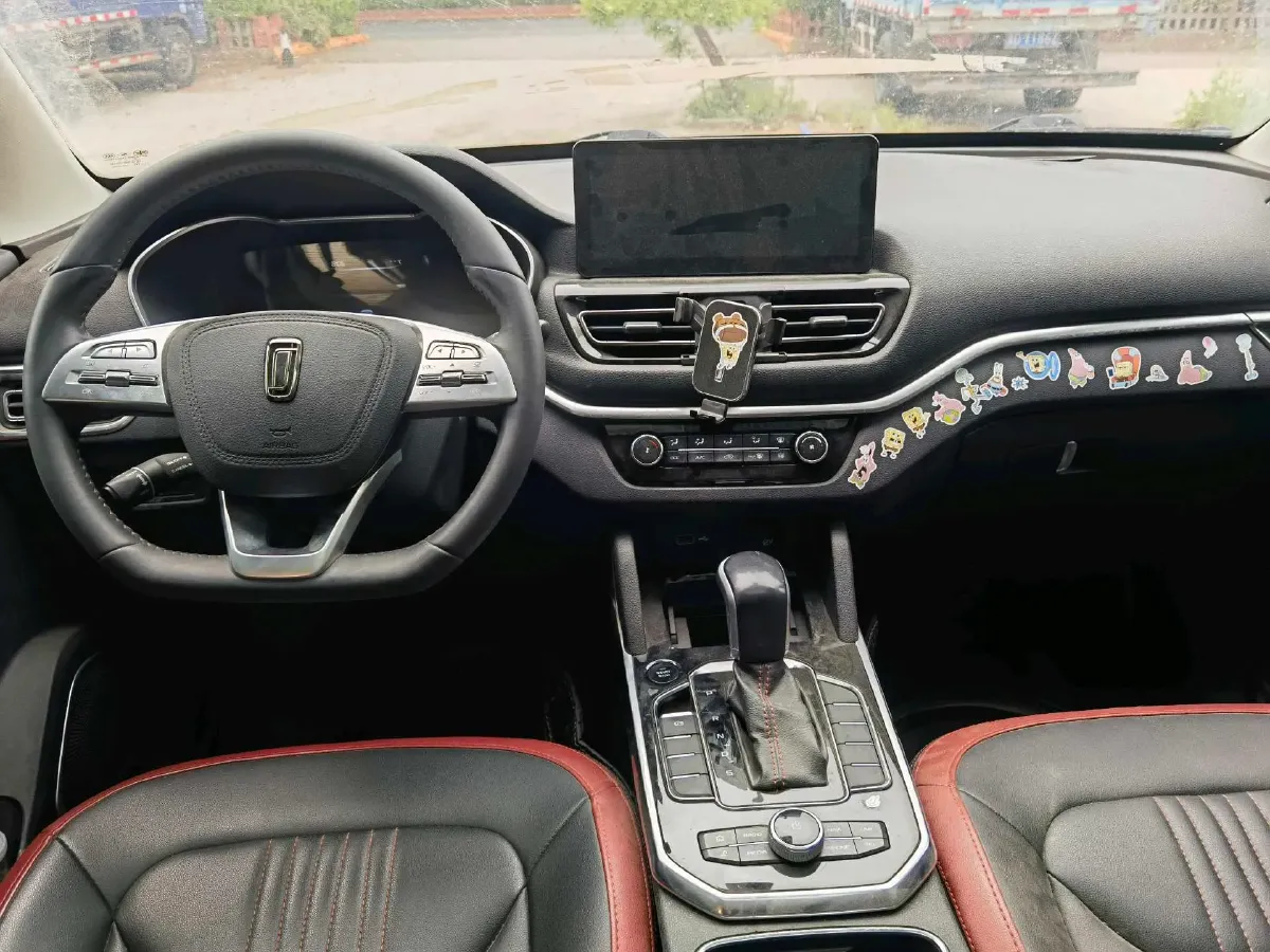 2021 Bestune T33 1.2T 143HP L4 7DCT,autocango,china used car exporter,china ev exporter,chinese used car exporter,chinese used ev exporter