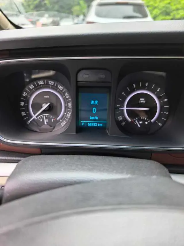 2018 Buick GL8 2.0T 260HP L4 6AT,autocango,china used car exporter,china ev exporter,chinese used car exporter,chinese used ev exporter