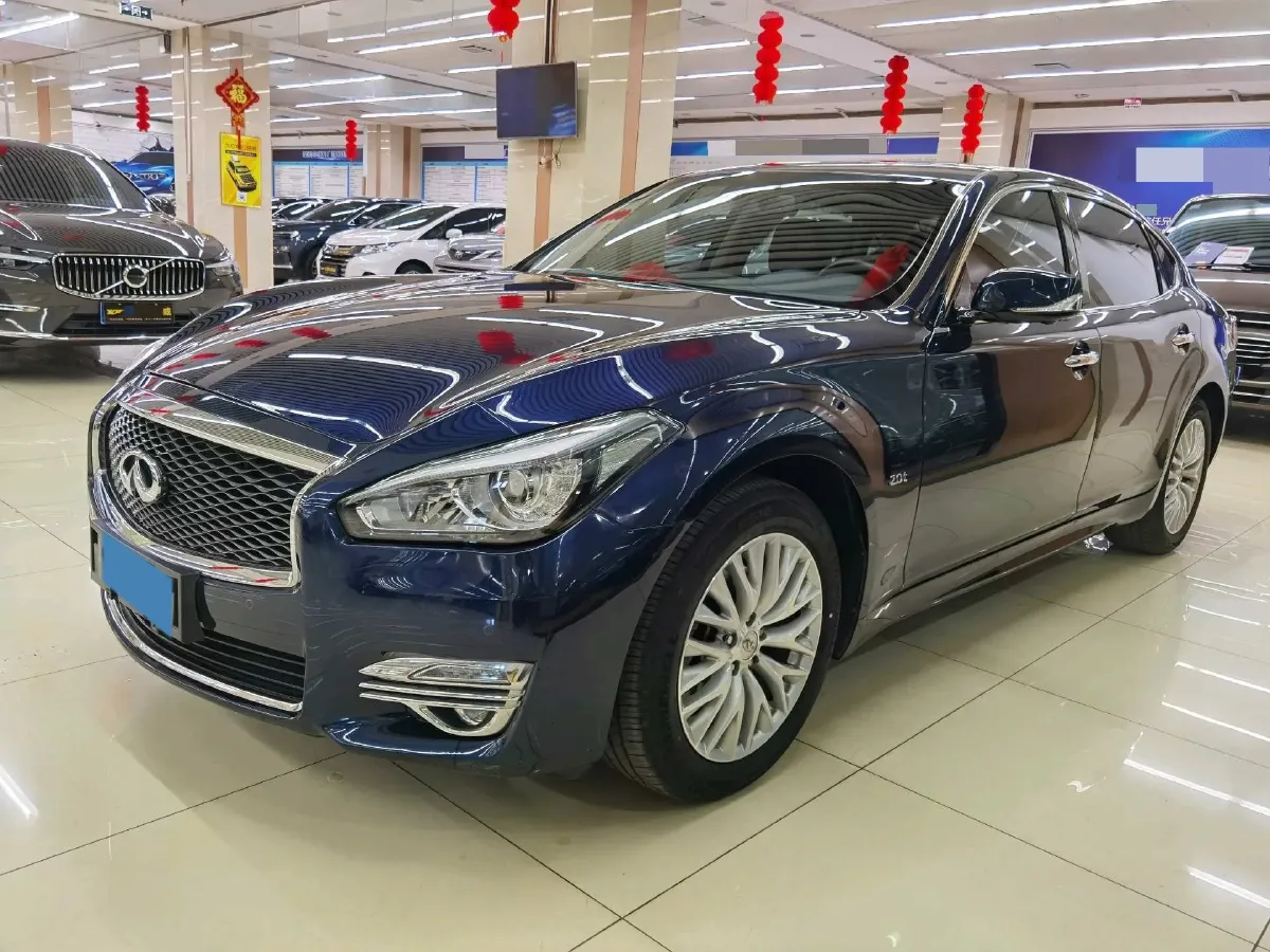 2019 Infiniti Q70 2.0T 211HP L4 7AT,autocango,china used car exporter,china ev exporter,chinese used car exporter,chinese used ev exporter