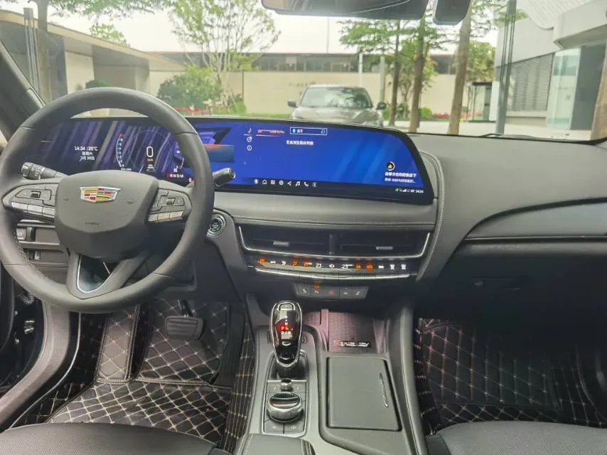 2024 Cadillac CT5 2.0T 237HP L4 10AT,autocango,china used car exporter,china ev exporter,chinese used car exporter,chinese used ev exporter