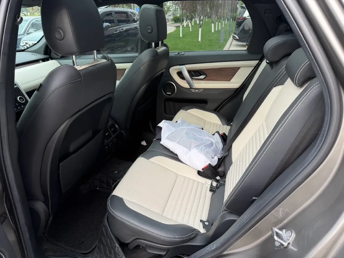 2021 Land Rover Discovery Sport 2.0T 249HP L4 9AT,autocango,china used car exporter,china ev exporter,chinese used car exporter,chinese used ev exporter