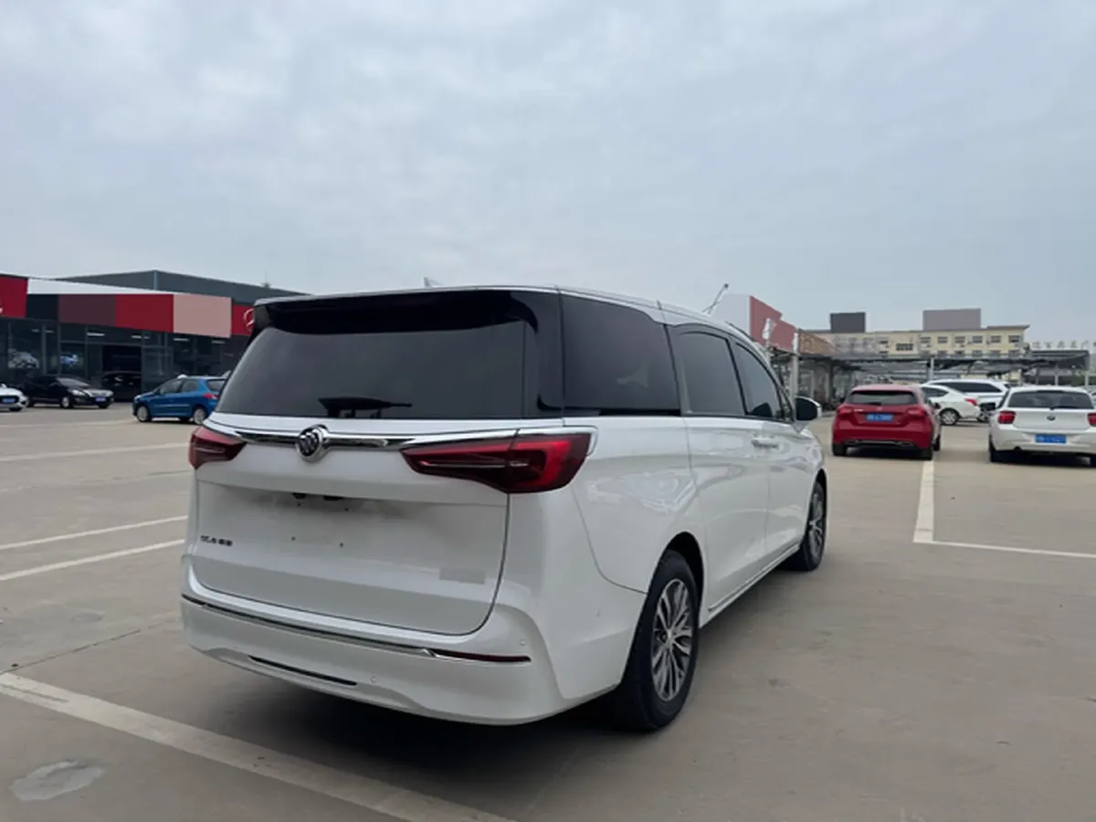 2023 Buick GL8 2.0T 237HP L4 9AT,autocango,china used car exporter,china ev exporter,chinese used car exporter,chinese used ev exporter