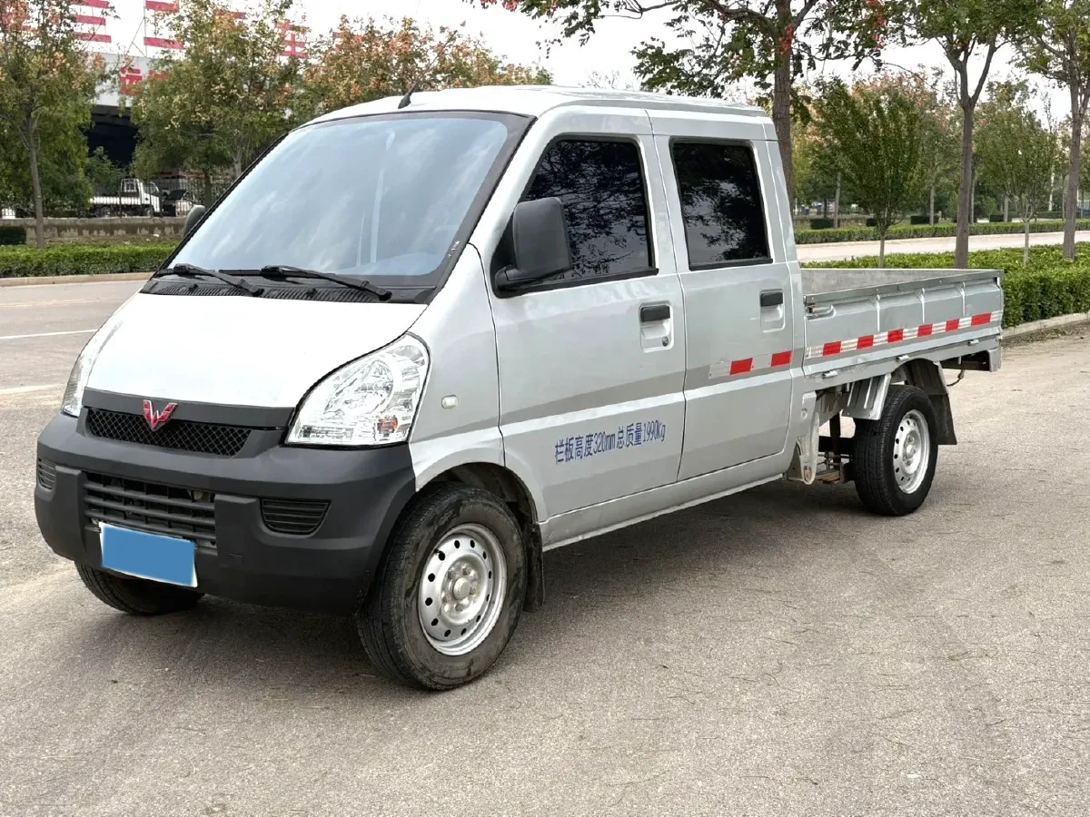 2019 WuLing RongGuang Mini Truck 1.5L 99HP L4 5MT,autocango,china used car exporter,china ev exporter,chinese used car exporter,chinese used ev exporter