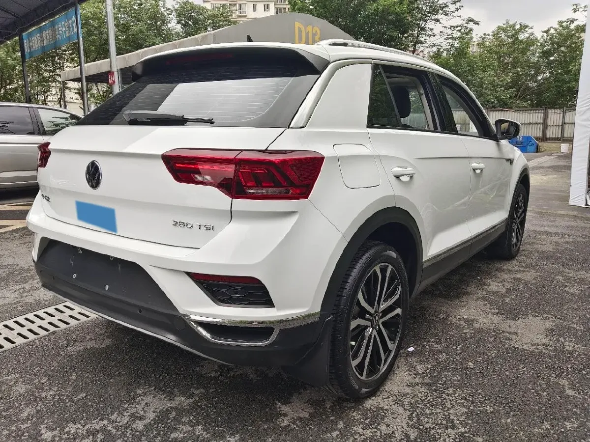 2021 Volkswagen T-Roc 1.4T 150HP L4 7DCT,autocango,china used car exporter,china ev exporter,chinese used car exporter,chinese used ev exporter