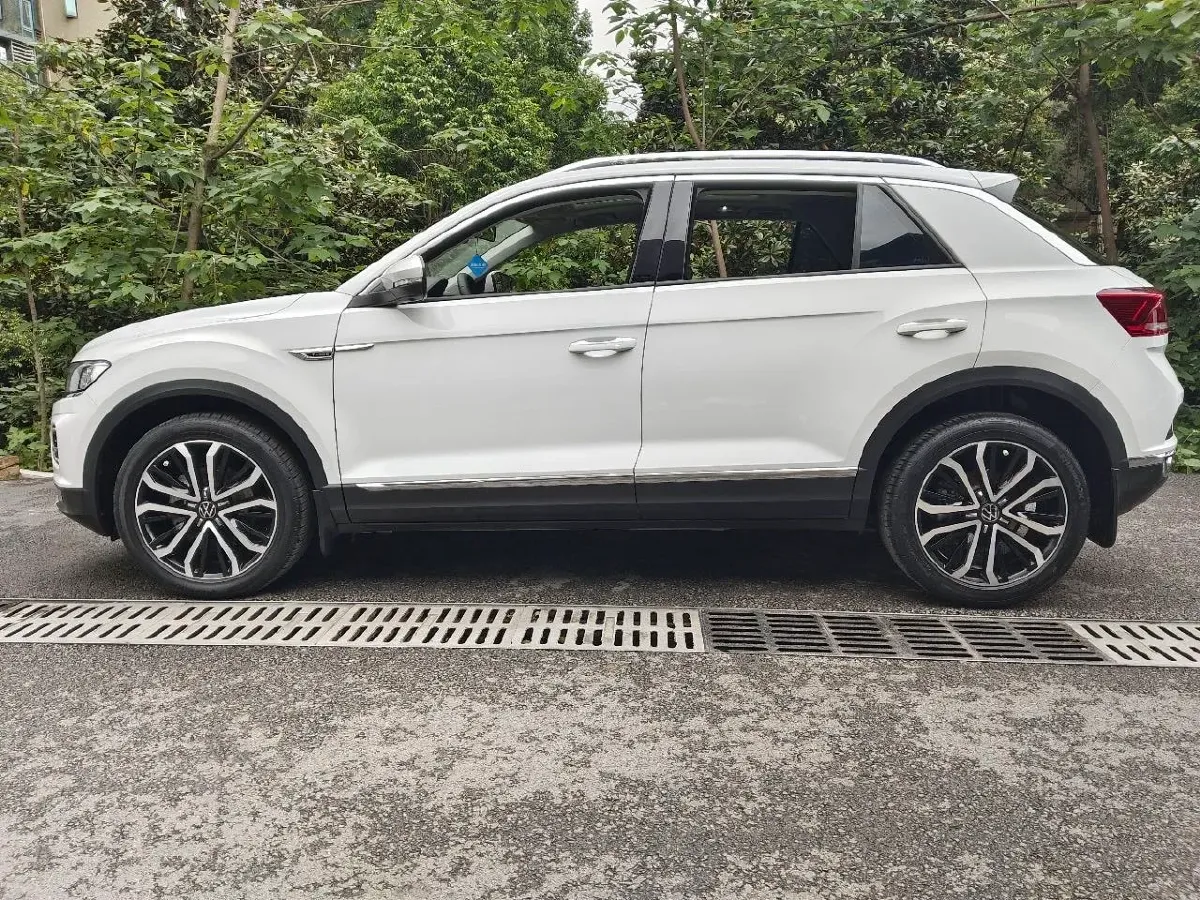2021 Volkswagen T-Roc 1.4T 150HP L4 7DCT,autocango,china used car exporter,china ev exporter,chinese used car exporter,chinese used ev exporter