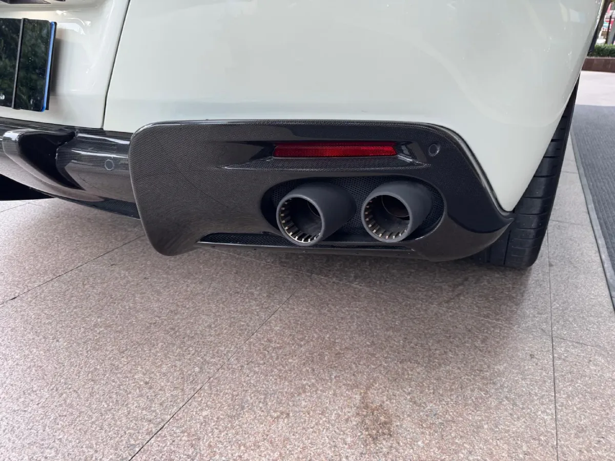 2020 Ferrari Roma 3.9T 620HP V8 8DCT,autocango,china used car exporter,china ev exporter,chinese used car exporter,chinese used ev exporter