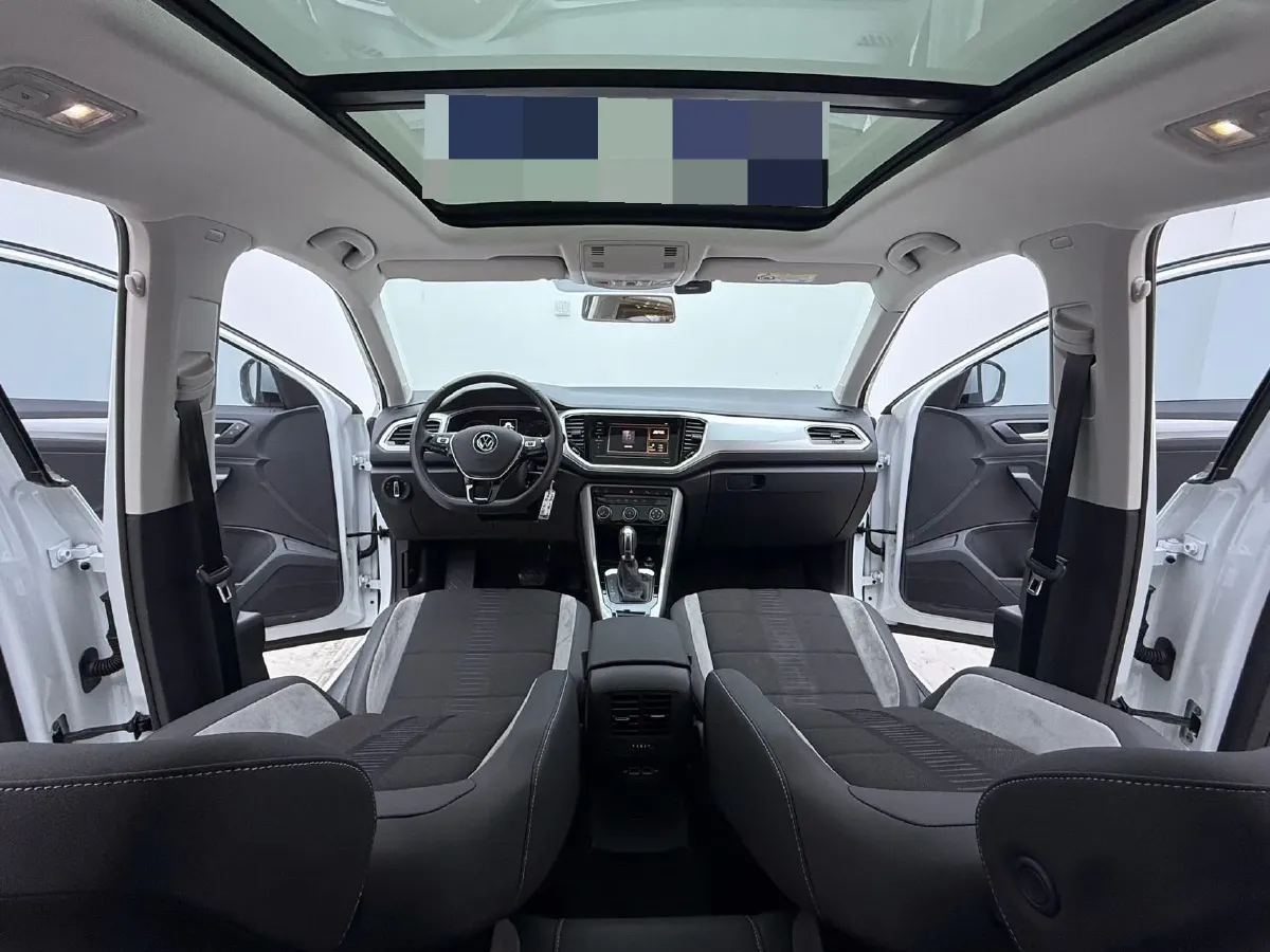 2021 Volkswagen T-Roc 1.4T 150HP L4 7DCT,autocango,china used car exporter,china ev exporter,chinese used car exporter,chinese used ev exporter