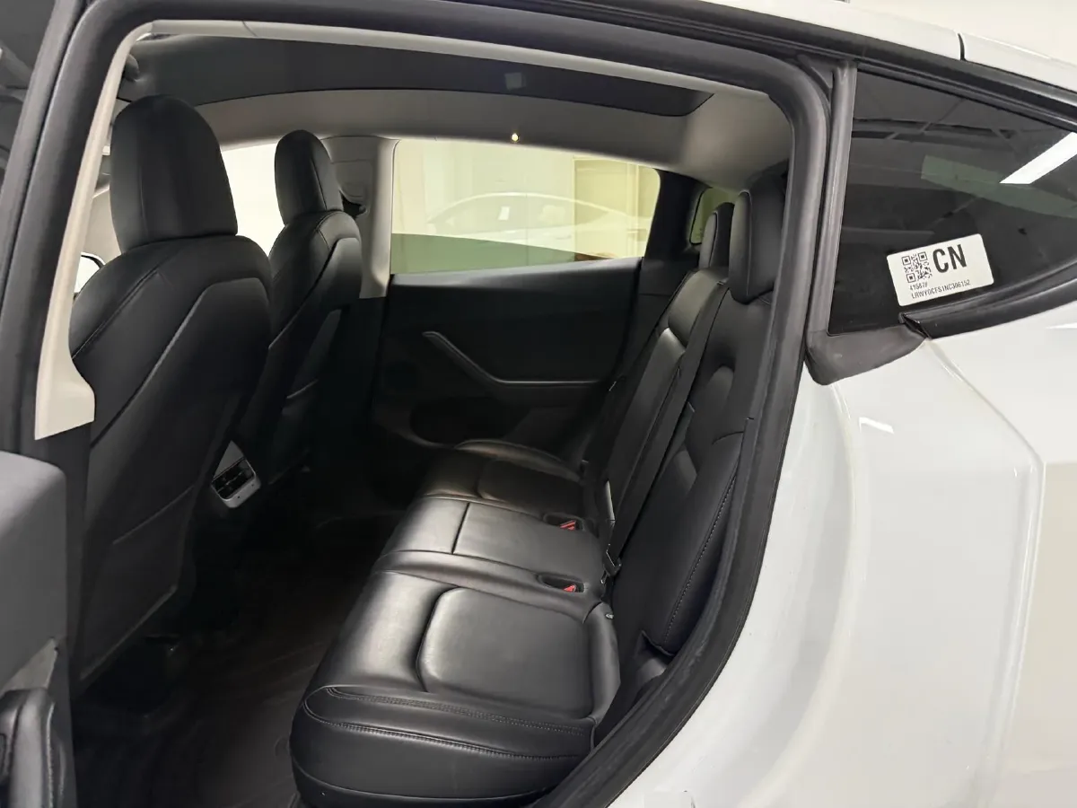 2022 Tesla Model Y BEV 60KWH,autocango,china used car exporter,china ev exporter,chinese used car exporter,chinese used ev exporter