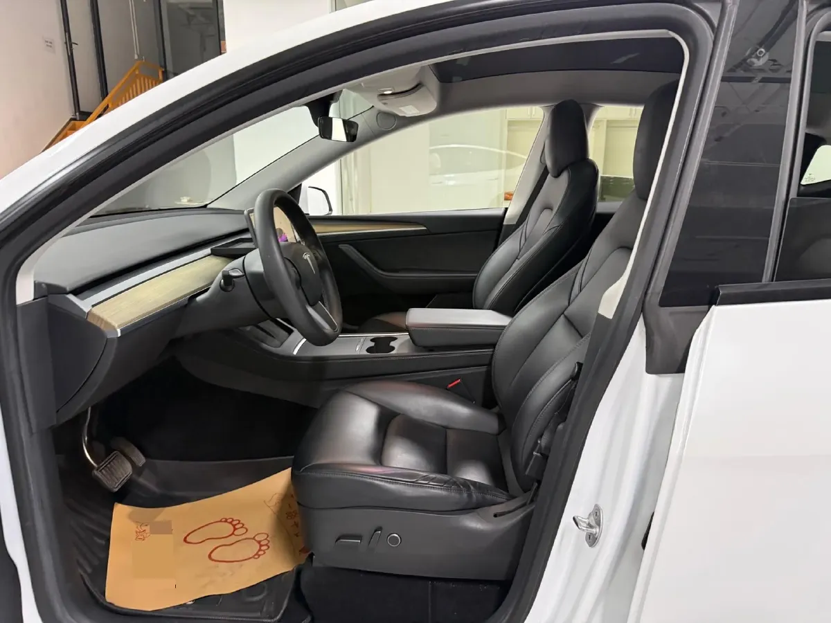 2022 Tesla Model Y BEV 60KWH,autocango,china used car exporter,china ev exporter,chinese used car exporter,chinese used ev exporter