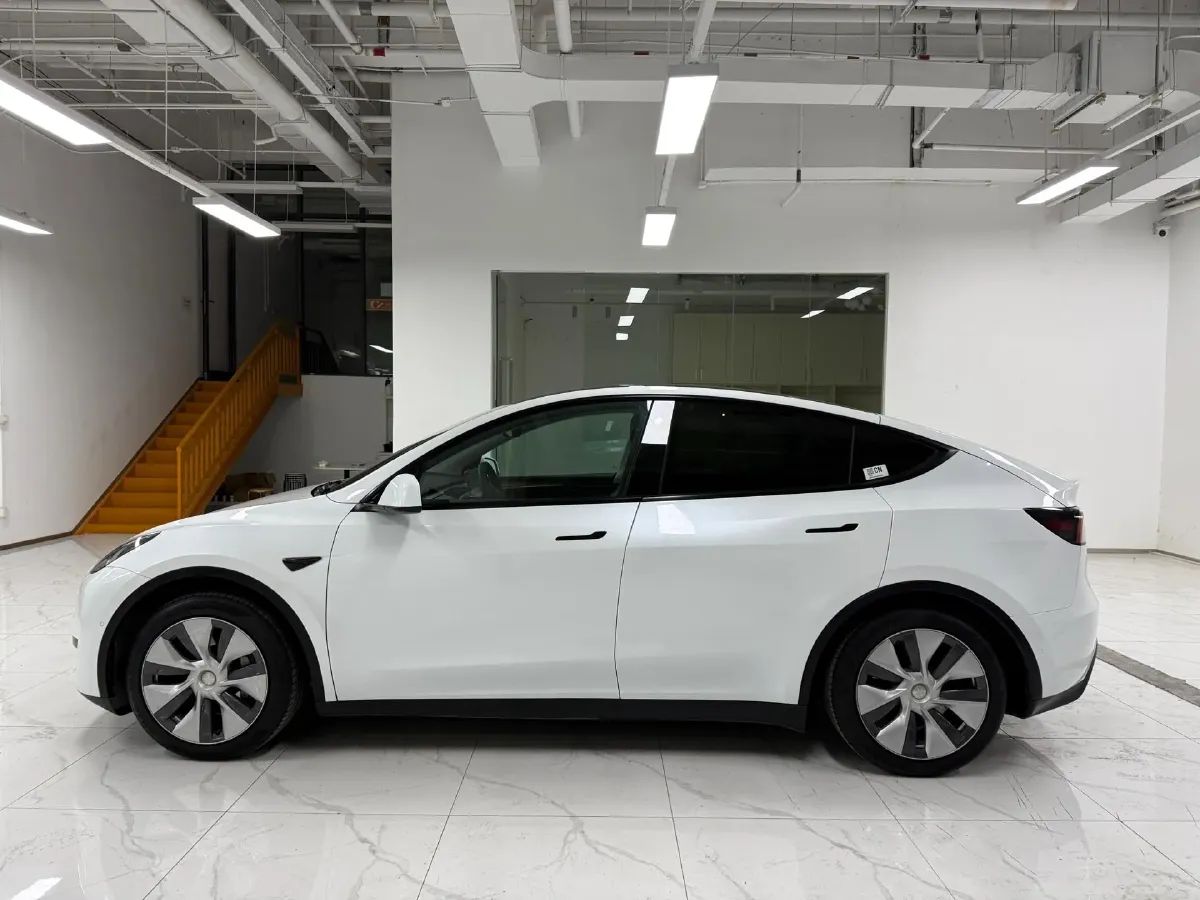 2022 Tesla Model Y BEV 60KWH,autocango,china used car exporter,china ev exporter,chinese used car exporter,chinese used ev exporter