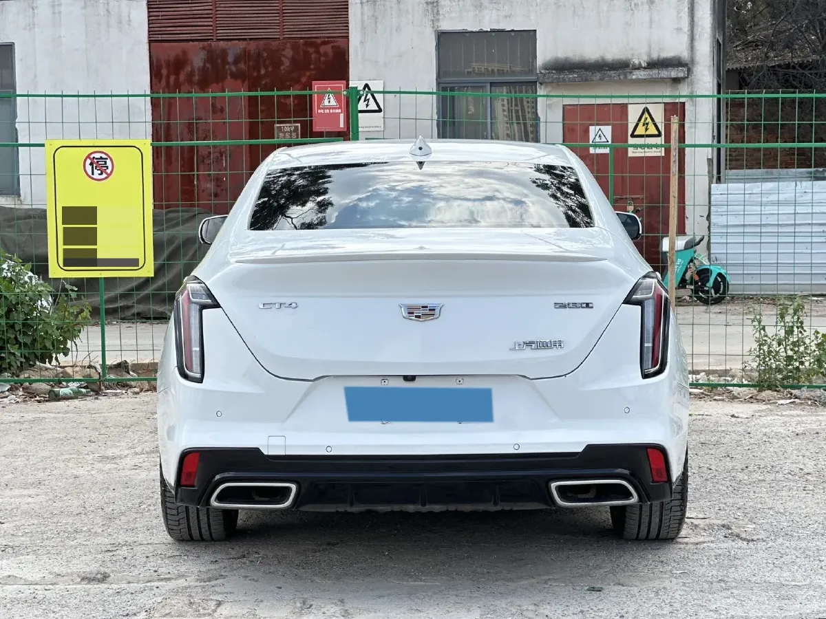2022 Cadillac CT4 2.0T 237HP L4 8AT,autocango,china used car exporter,china ev exporter,chinese used car exporter,chinese used ev exporter