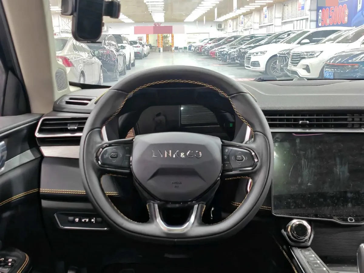 2023 MAXUS Interstellar 2.0T 261HP L4 8AT,autocango,china used car exporter,china ev exporter,chinese used car exporter,chinese used ev exporter