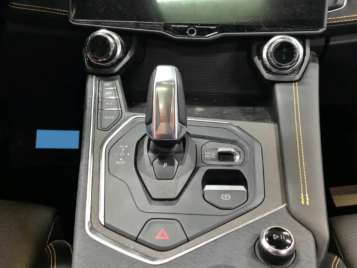 2023 MAXUS Interstellar 2.0T 261HP L4 8AT,autocango,china used car exporter,china ev exporter,chinese used car exporter,chinese used ev exporter