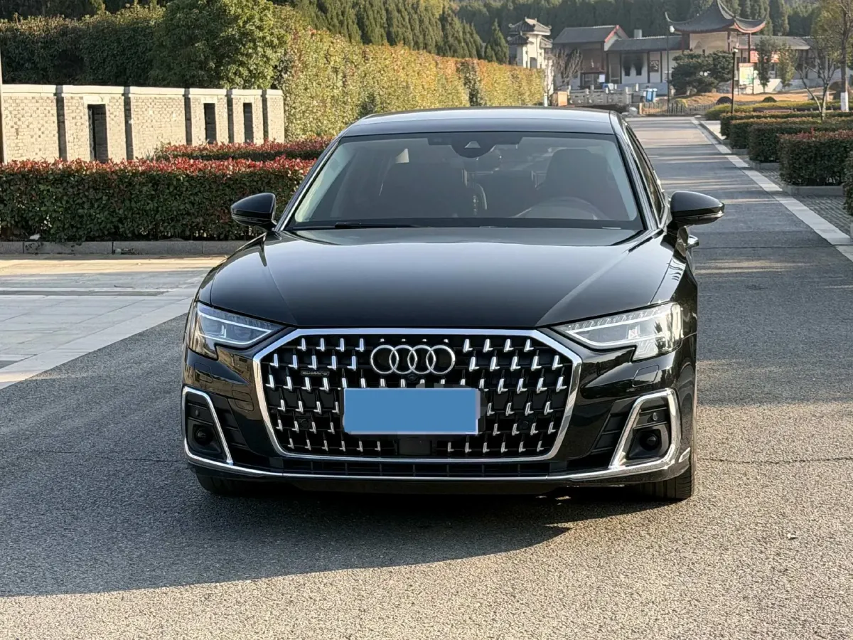 2023 Audi A8 3.0T 286HP V6 8AT,autocango,china used car exporter,china ev exporter,chinese used car exporter,chinese used ev exporter