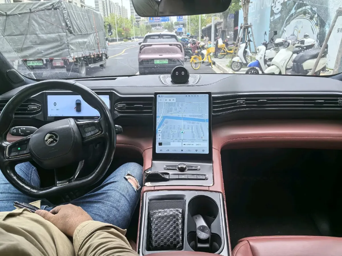 2020 NIO ES6 BEV 100KWH,autocango,china used car exporter,china ev exporter,chinese used car exporter,chinese used ev exporter