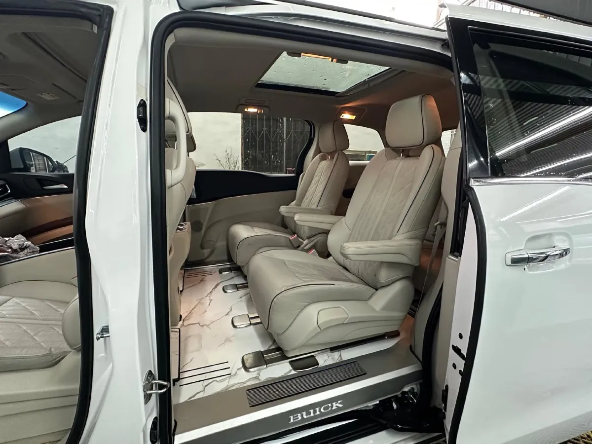 2023 Buick GL8 2.0T 237HP L4 9AT,autocango,china used car exporter,china ev exporter,chinese used car exporter,chinese used ev exporter