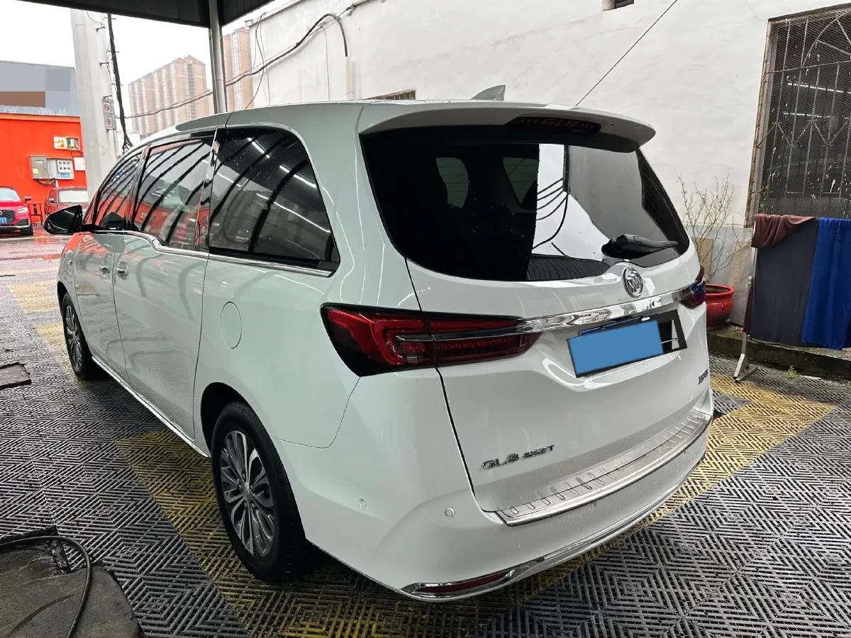 2023 Buick GL8 2.0T 237HP L4 9AT,autocango,china used car exporter,china ev exporter,chinese used car exporter,chinese used ev exporter