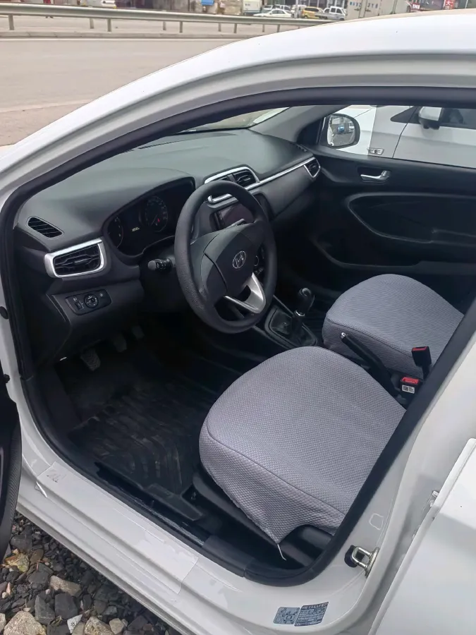 2020 Hyundai Reina 1.4L 95HP L4 5MT,autocango,china used car exporter,china ev exporter,chinese used car exporter,chinese used ev exporter