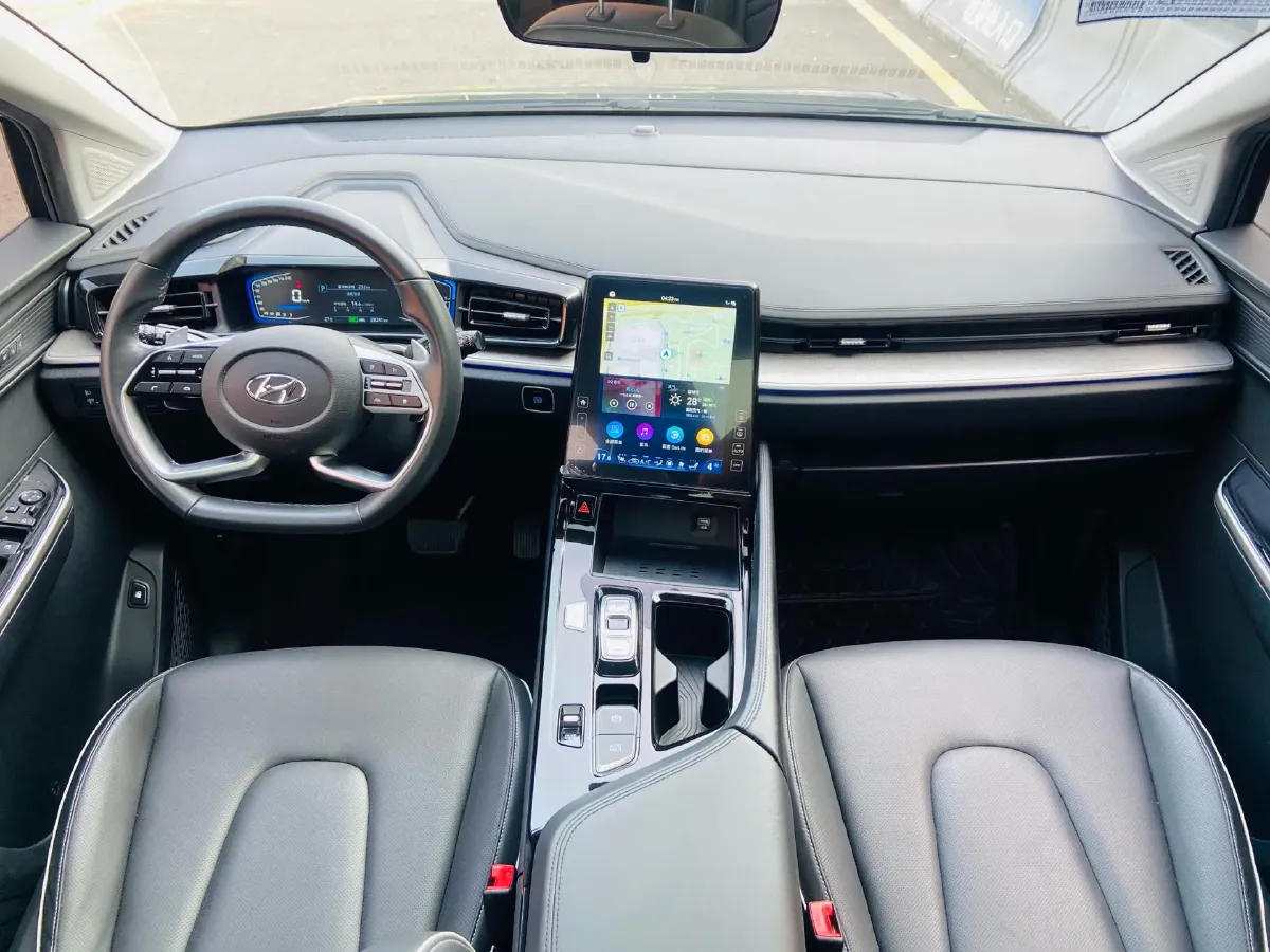 2021 Hyundai Custo 2.0T 236HP L4 8AT,autocango,china used car exporter,china ev exporter,chinese used car exporter,chinese used ev exporter