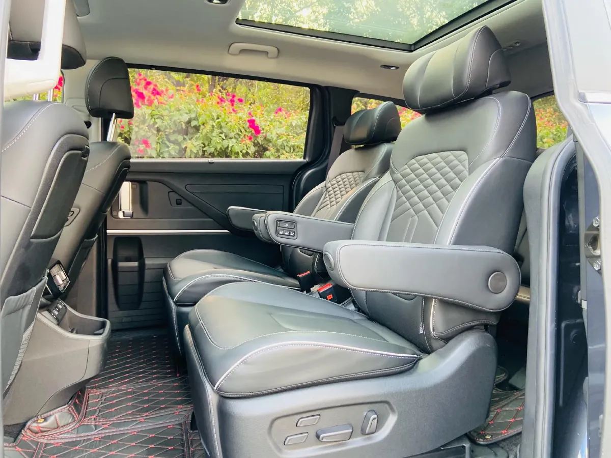 2021 Hyundai Custo 2.0T 236HP L4 8AT,autocango,china used car exporter,china ev exporter,chinese used car exporter,chinese used ev exporter