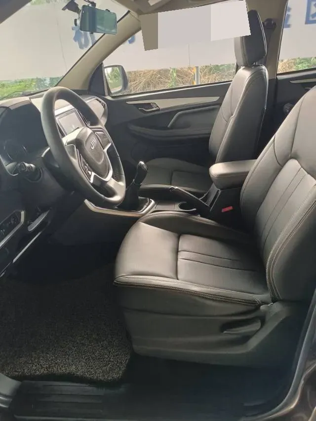 2020 JMC BaoDian 2.5T 140HP L4 5MT,autocango,china used car exporter,china ev exporter,chinese used car exporter,chinese used ev exporter