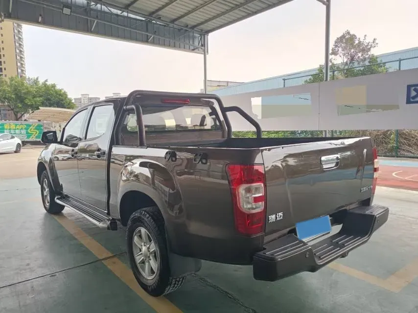 2020 JMC BaoDian 2.5T 140HP L4 5MT,autocango,china used car exporter,china ev exporter,chinese used car exporter,chinese used ev exporter