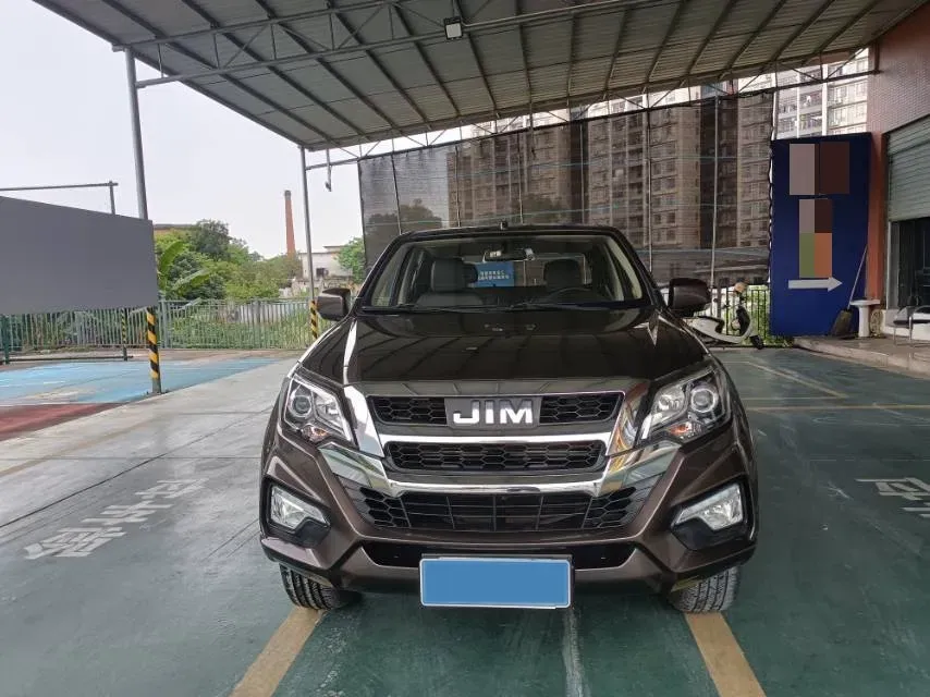 2020 JMC BaoDian 2.5T 140HP L4 5MT,autocango,china used car exporter,china ev exporter,chinese used car exporter,chinese used ev exporter