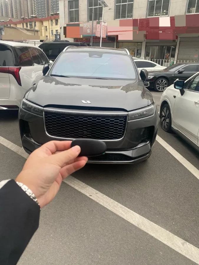 2021 Li ONE Range Extended 131HP REEV 40.5KWH,autocango,china used car exporter,china ev exporter,chinese used car exporter,chinese used ev exporter